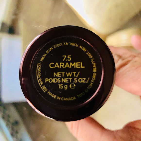 TRACELESS FOUNDATION STICK DISCONTINUED SHADE (7.5 CARAMEL) - Picture 3 of 5